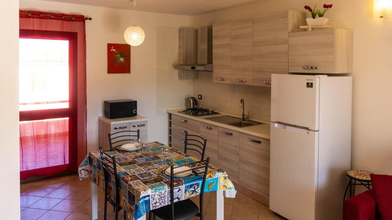 Appartamento Sette Posti Vicino Al Centro Di San Teodoro San Teodoro  Exterior photo